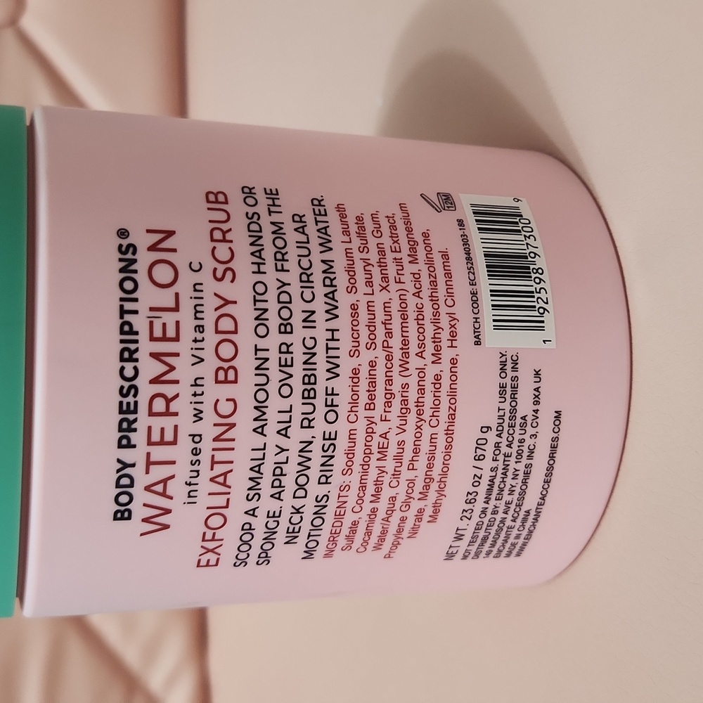 Body Prescriptions One in a Melon Watermelon Exfoliating Body Scrub 23.63 oz NWT - Picture 3 of 4